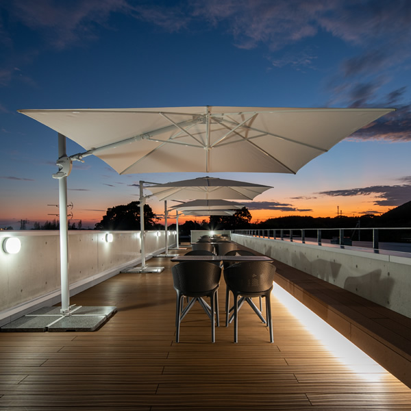 （株）巽設計コンサルタント 屋上スカイデッキ